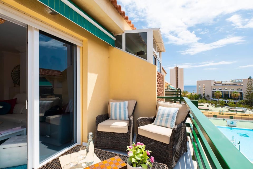 Property building, Patio, Day, View (from property/room), Balcony/Terrace, Seating area, Pool view
