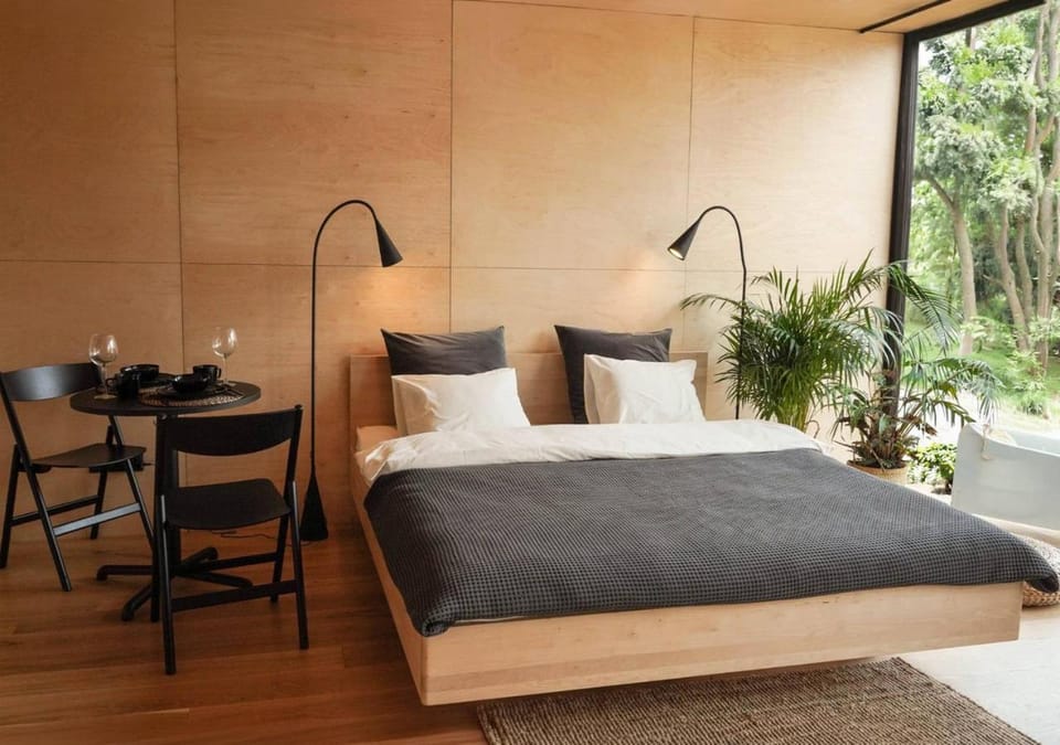 Bed, View (from property/room), Balcony/Terrace, Living room, Photo of the whole room, Seating area, Bedroom