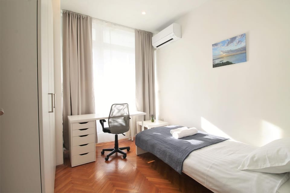 Bed, Bedroom