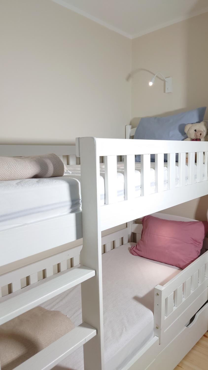 children, children, bunk bed