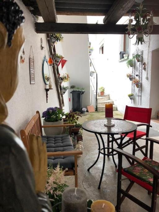 Patio, Seating area