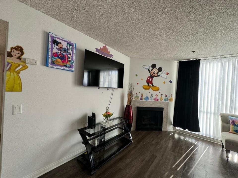 Mario, Disney & not themed Loft Universal Studios 10min loft apartment Apartment in Hollywood