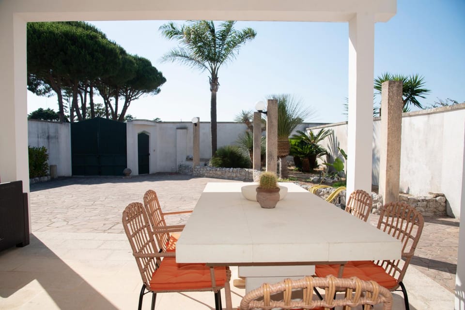Patio, Entertainment