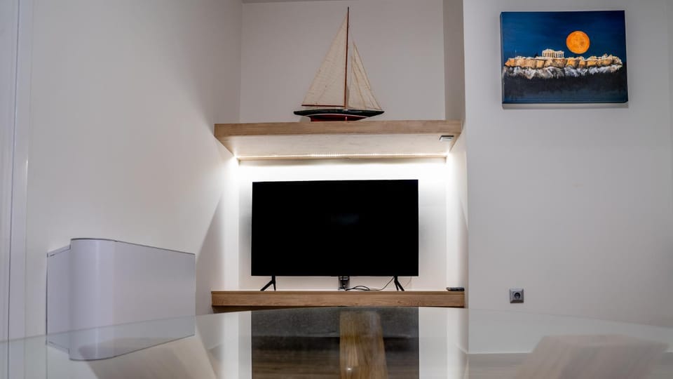 Maxblue 2 Apartment in Pireas