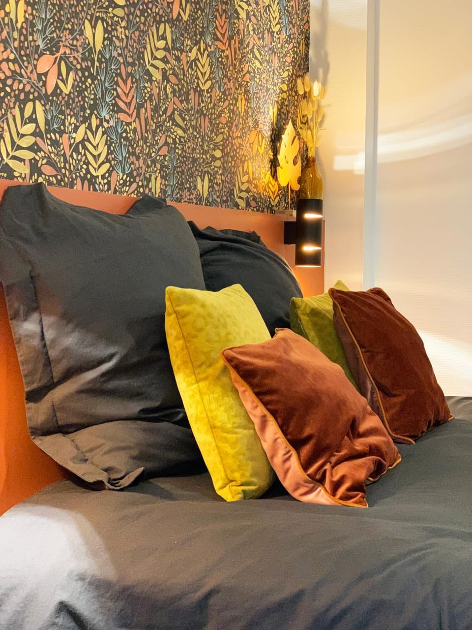 Bed, Decorative detail, Bedroom