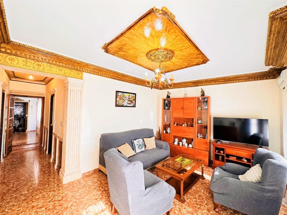 Communal lounge/ TV room, TV and multimedia, Living room, Seating area, locker