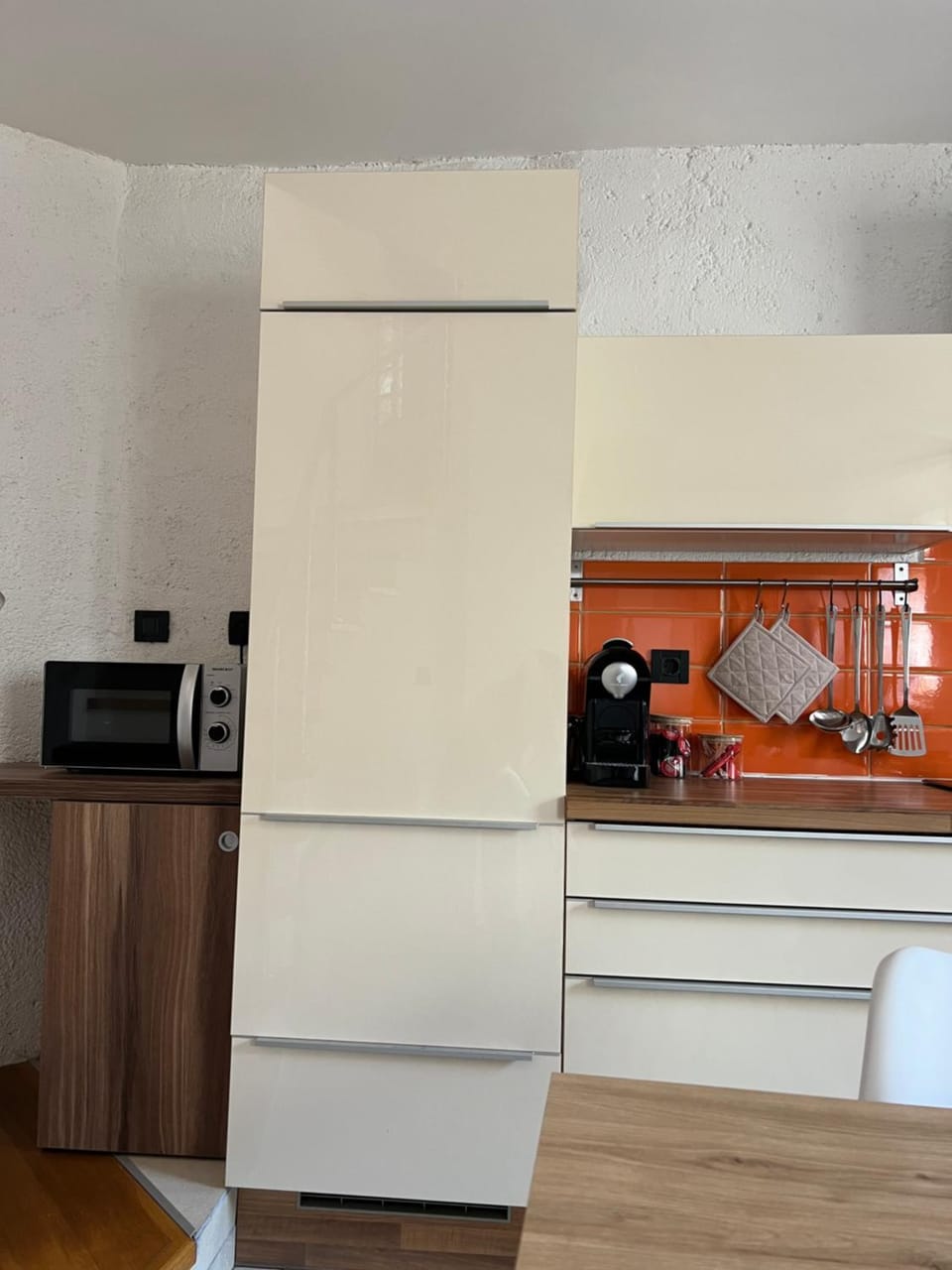 Coffee/tea facilities, minibar, kitchen