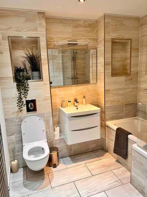 Toilet, Bathroom