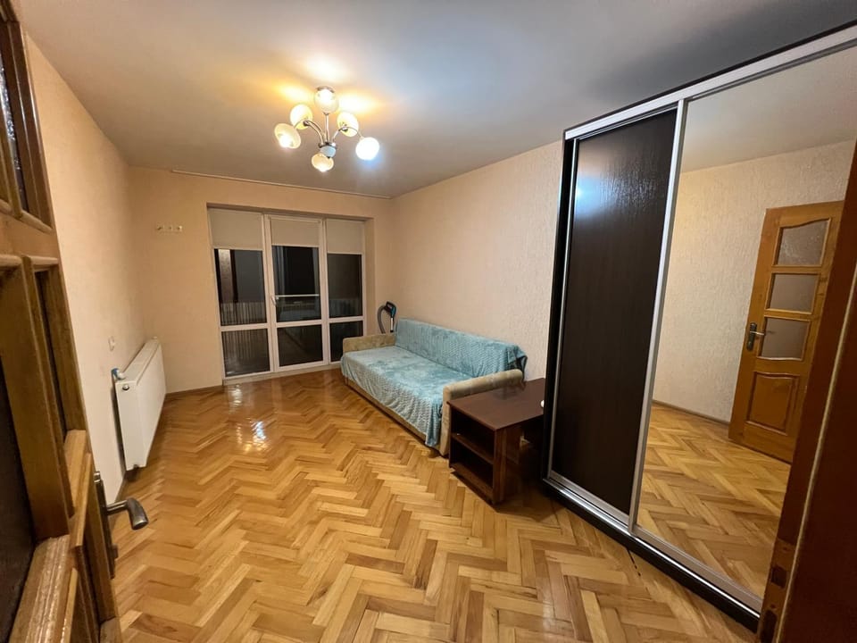 Квартира трикімнатна Apartment in Hungary
