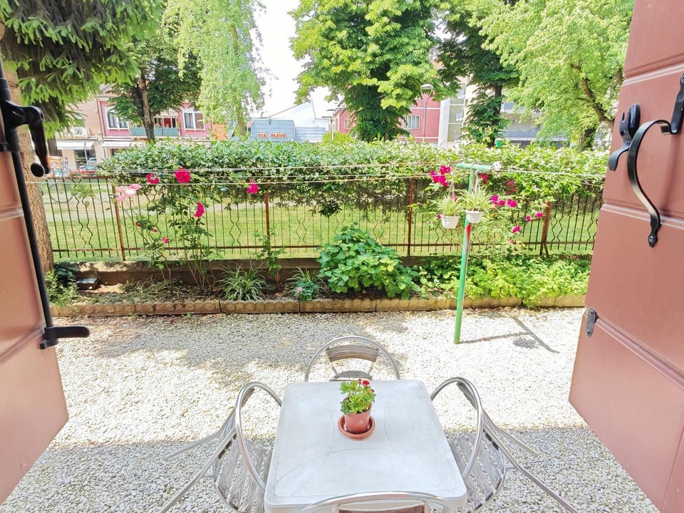 Day, Garden, Garden, Balcony/Terrace, Garden view