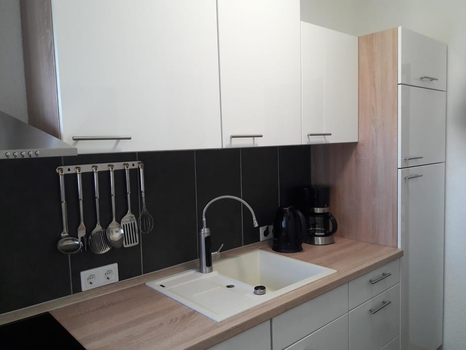 Coffee/tea facilities, Kitchen or kitchenette, dishwasher, pet friendly, stove, toaster