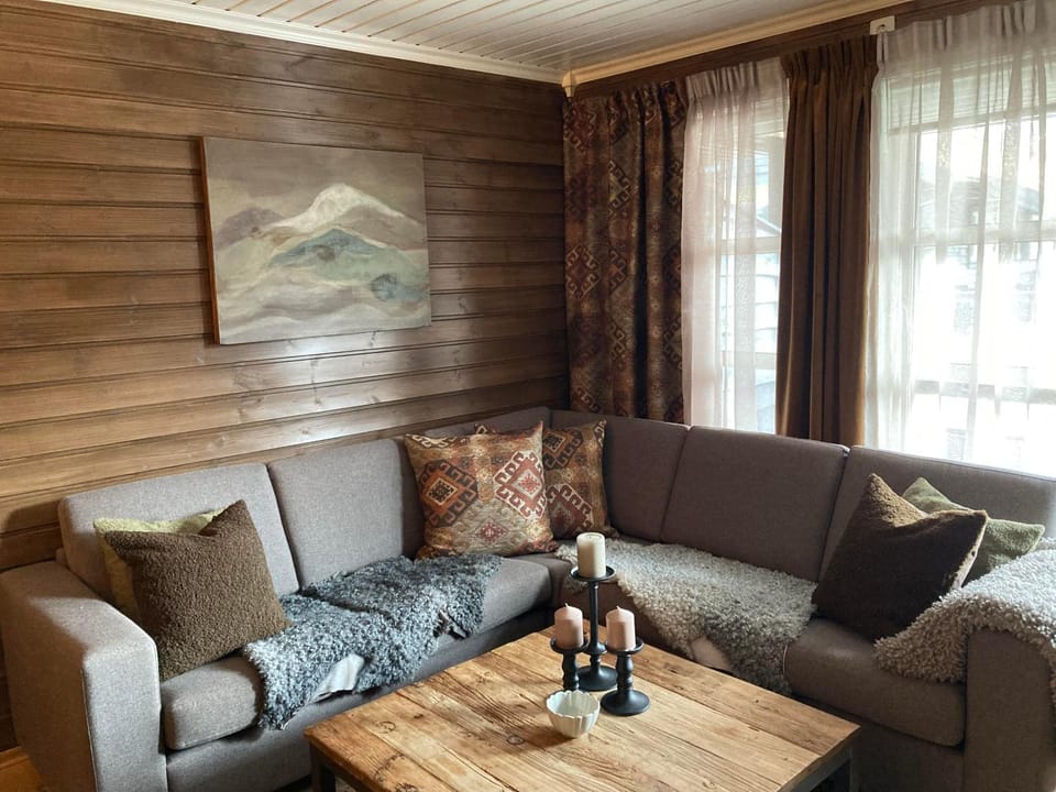 Lun og koselig hytte med sauna på Filefjell Apartment in Vestland