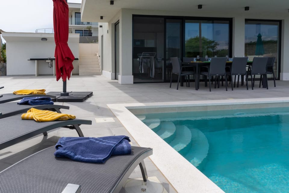 Day, Balcony/Terrace, Pool view, Swimming pool