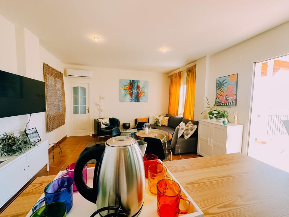 Living room, Dining area