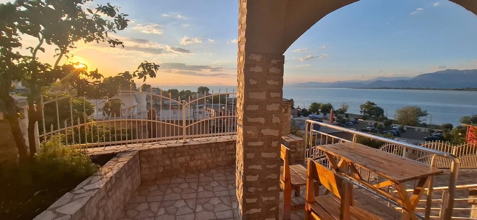 Hyka Stone House Shkoder Bed and Breakfast in Montenegro