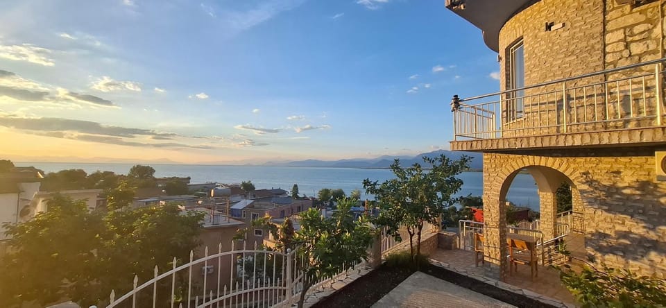 Hyka Stone House Shkoder Bed and Breakfast in Montenegro