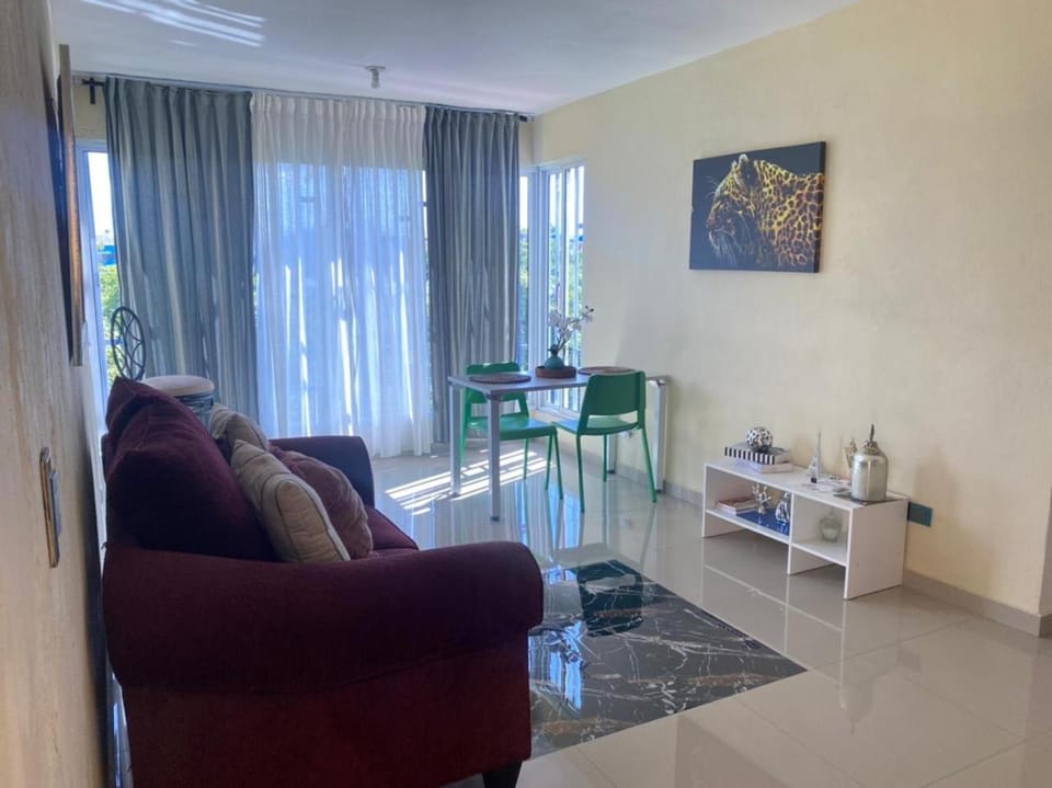 Tiny Apartment By Merengue House ,8 minutos airport Apartment in Santo Domingo Province, Dominican Republic