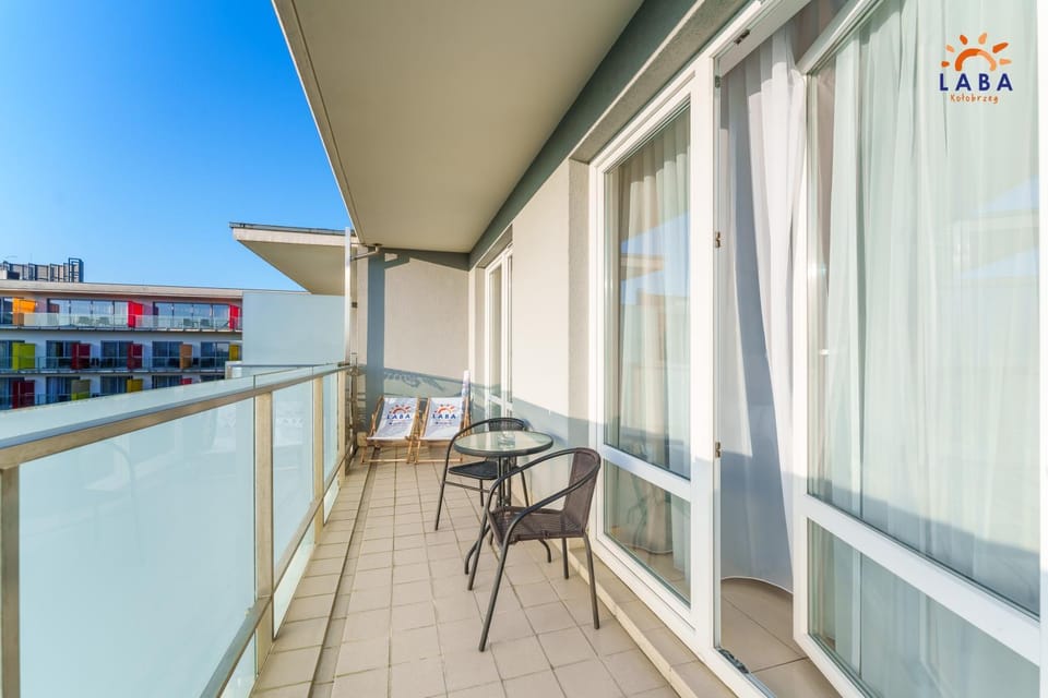 Property building, Day, View (from property/room), Balcony/Terrace