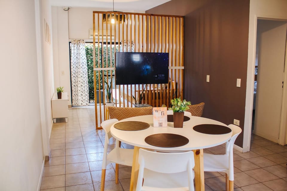TV and multimedia, Living room, Dining area