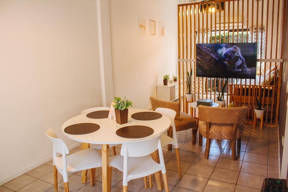 TV and multimedia, Dining area