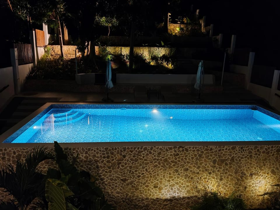 Night, Swimming pool