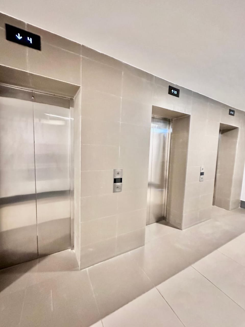 Aesthetic One Bedroom Beside SM w Pool, Wifi and Netflix Apartment hotel in Cagayan de Oro