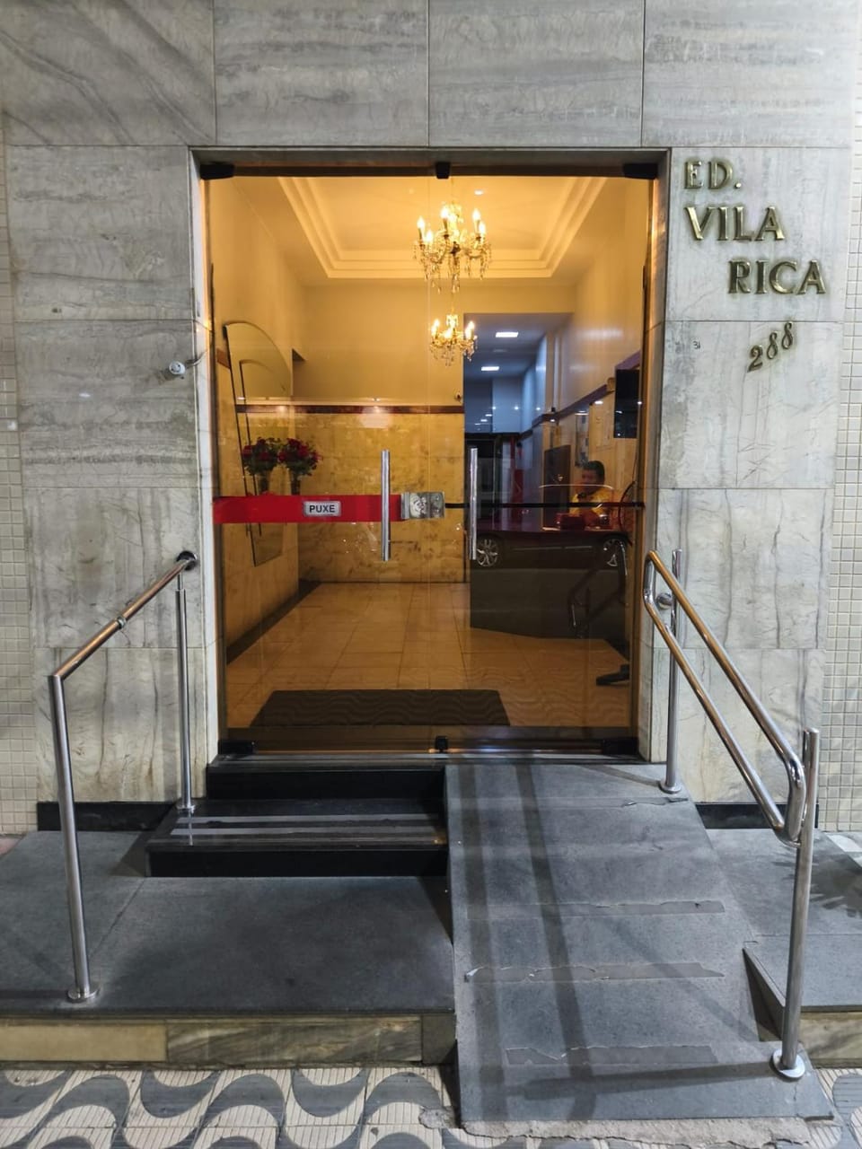 Lobby or reception, Text overlay
