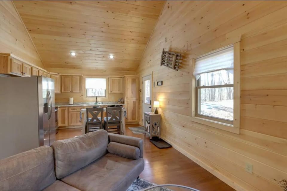 Kitchen or kitchenette, Living room, Dining area