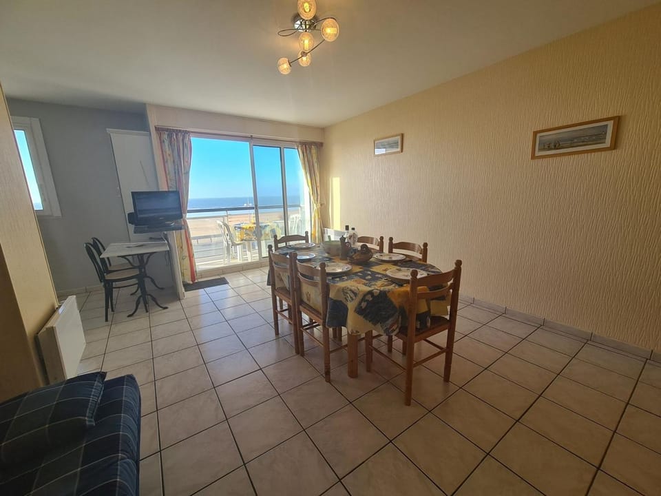 Appartement rénové 3 pièces avec balcon, proche plage - Saint-Jean-de-Monts - FR-1-224C-237 Apartment in Saint-Jean-de-Monts