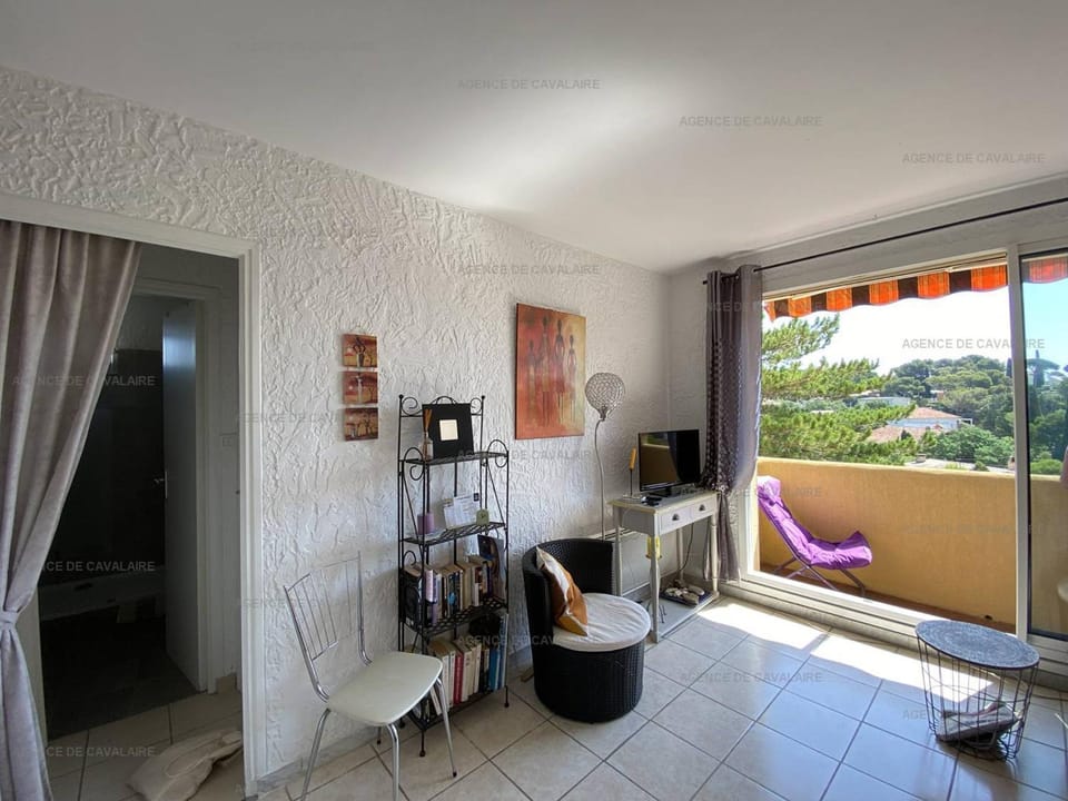 Appartement avec balcon, proche commerces et plages - FR-1-100-309 Apartment in Cavalaire-sur-Mer