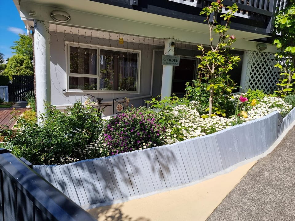 Garden, Garden