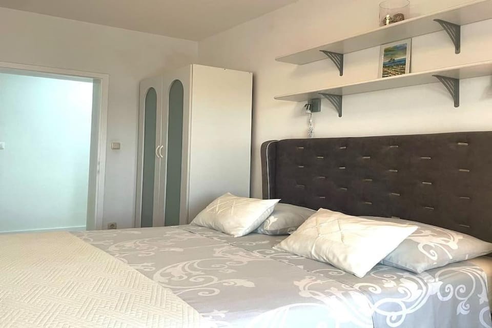 At Jenny Apartment in Split-Dalmatia County