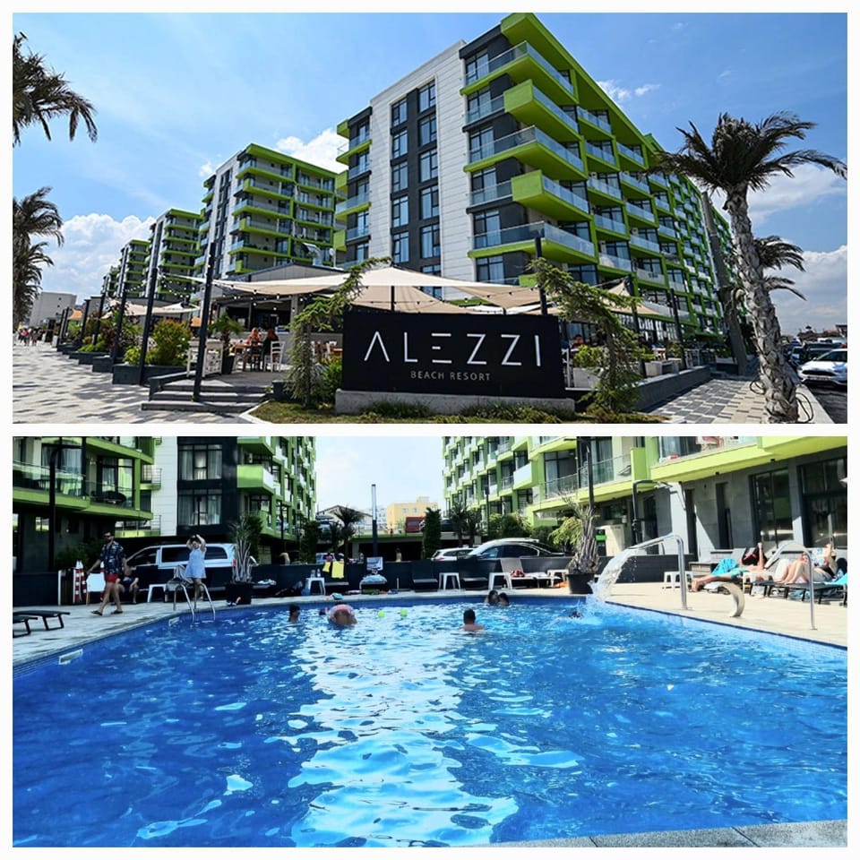 Property building, Swimming pool