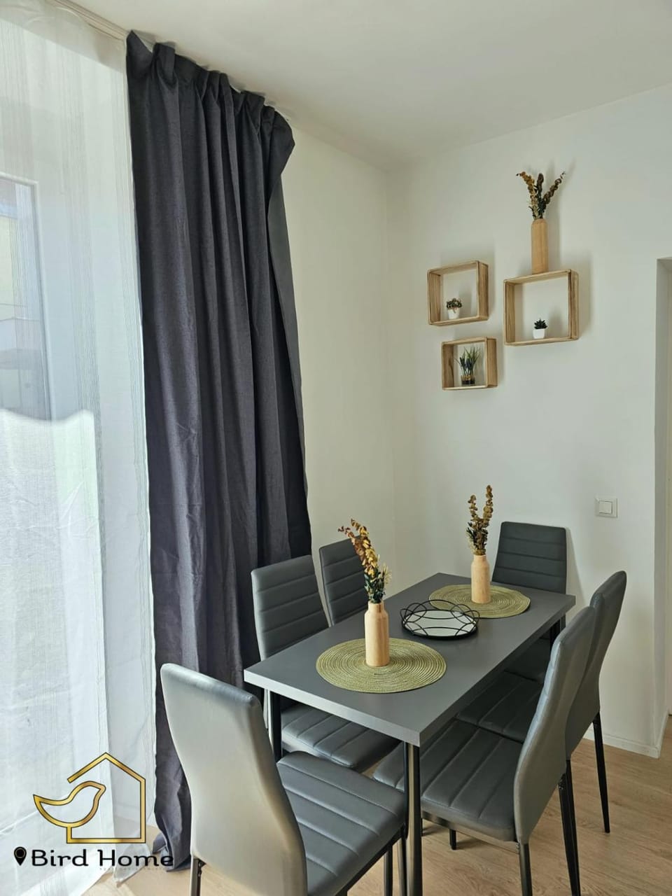 Bird Home Room 4 Apartment in Klagenfurt