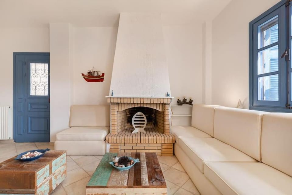 Nefeli's House Apartment in Islands