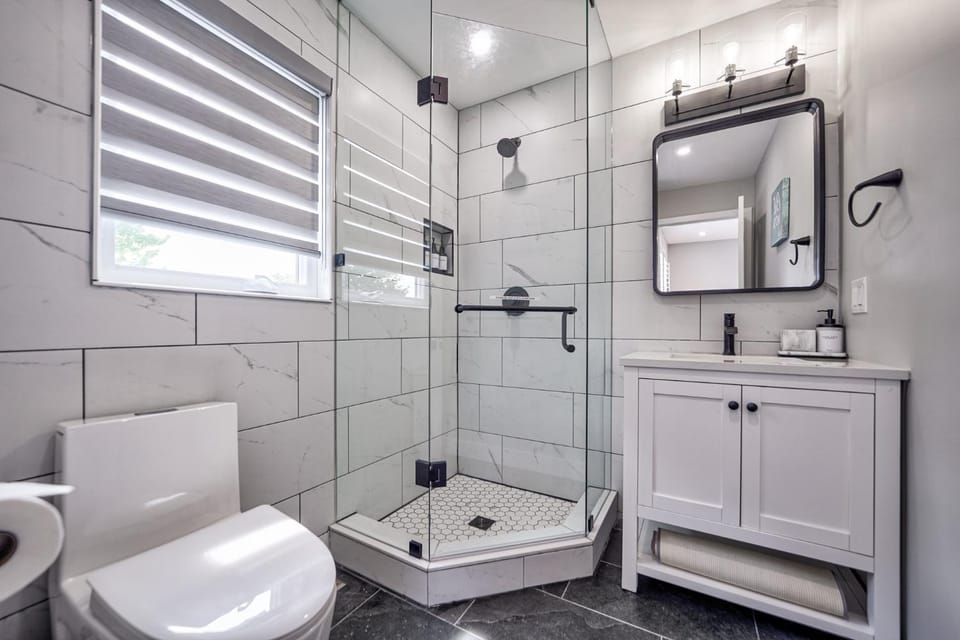 Shower, Toilet, Bathroom