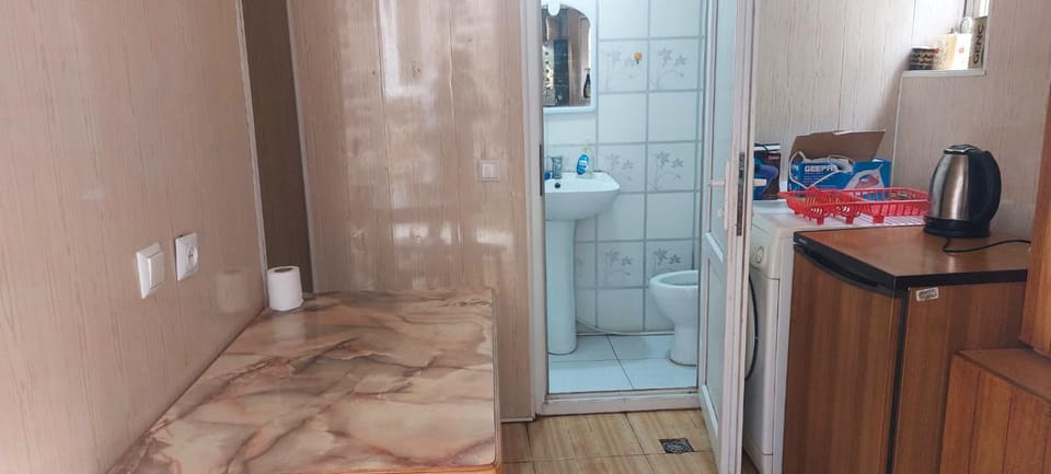 Bathroom, Kitchen or kitchenette