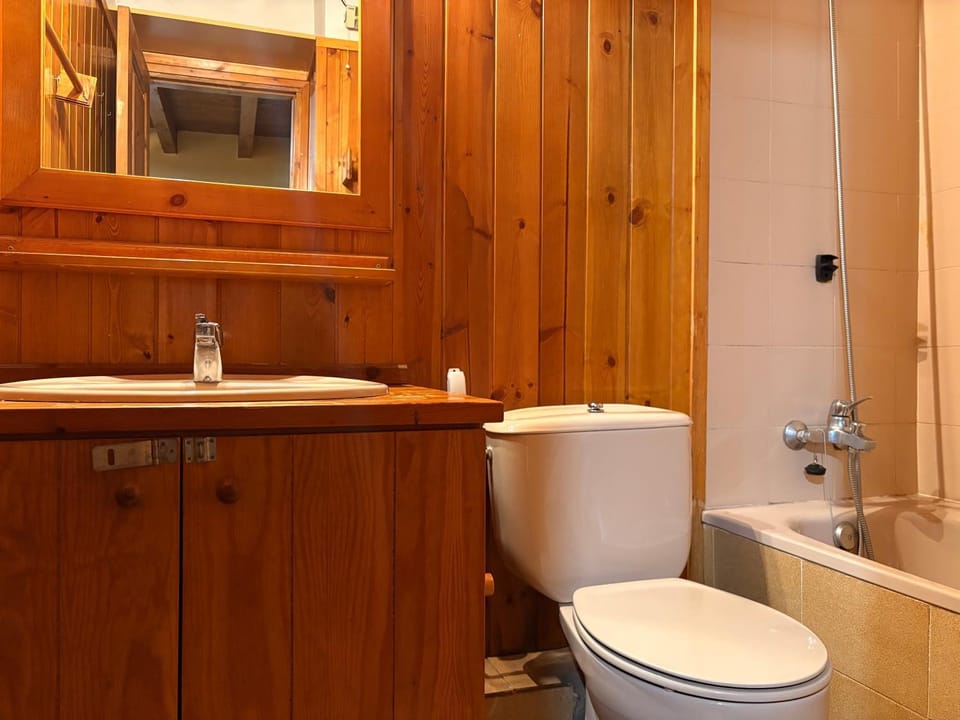 Tranquilidad en apartamento rústico con parking - Aigüestortes 3 Apartment in Pla de l'Ermita