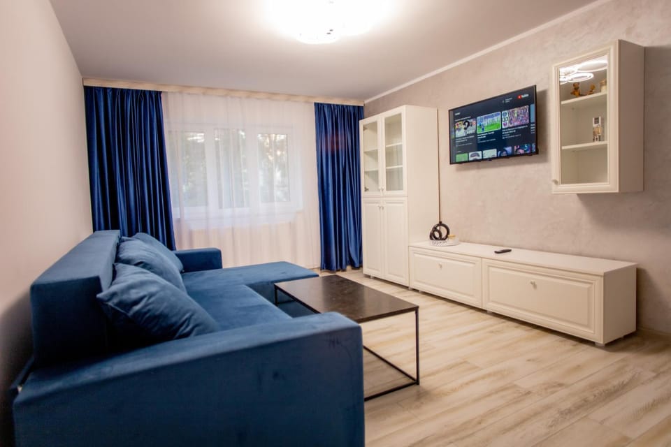 Communal lounge/ TV room, TV and multimedia, Living room, Seating area