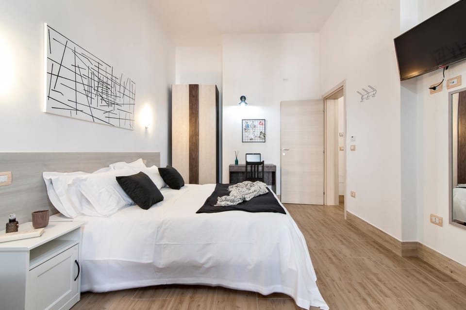 Bed, TV and multimedia