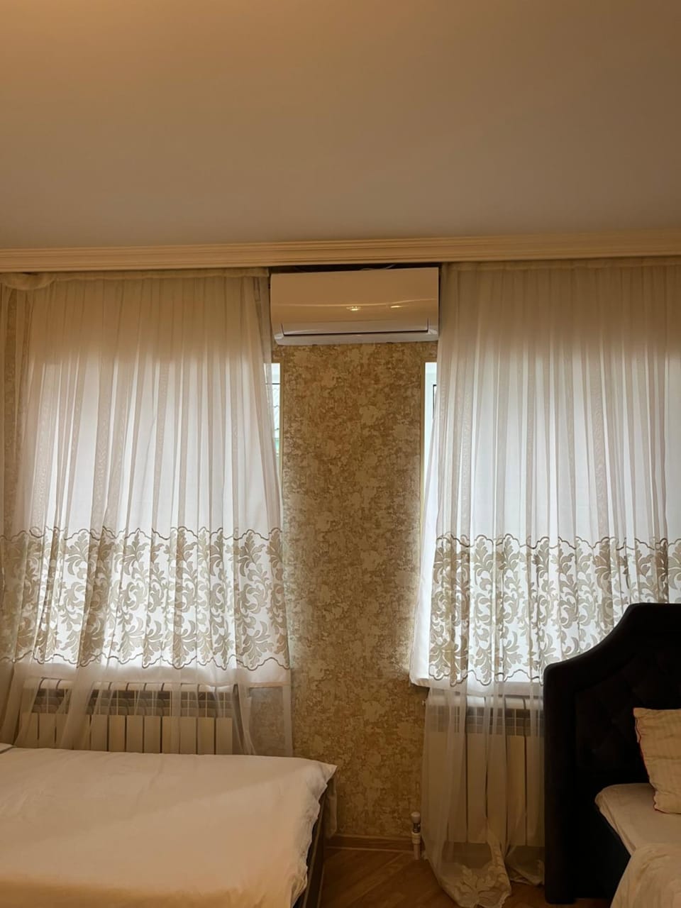 Bed, Bedroom, air conditioner