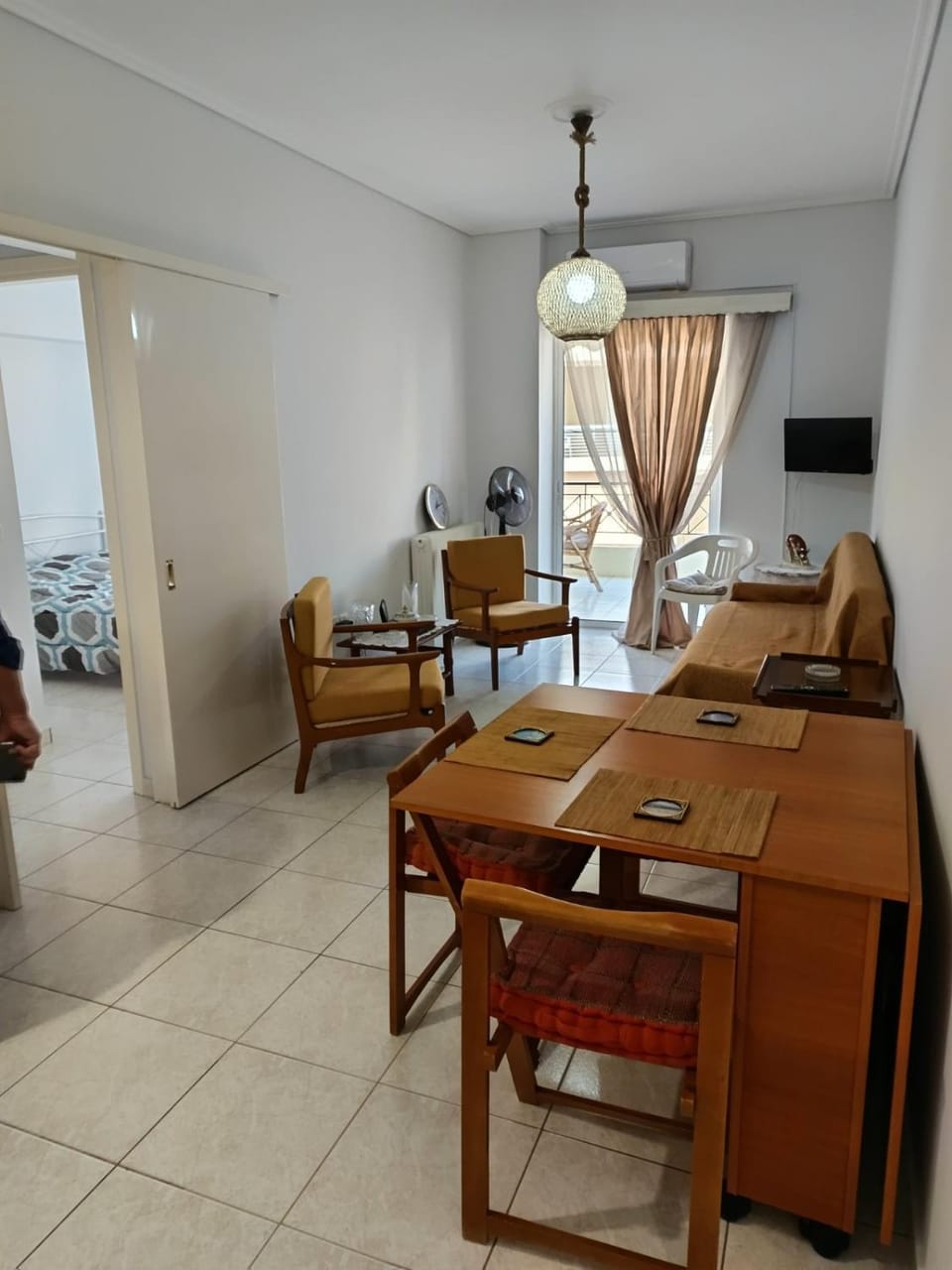 Living room, Dining area