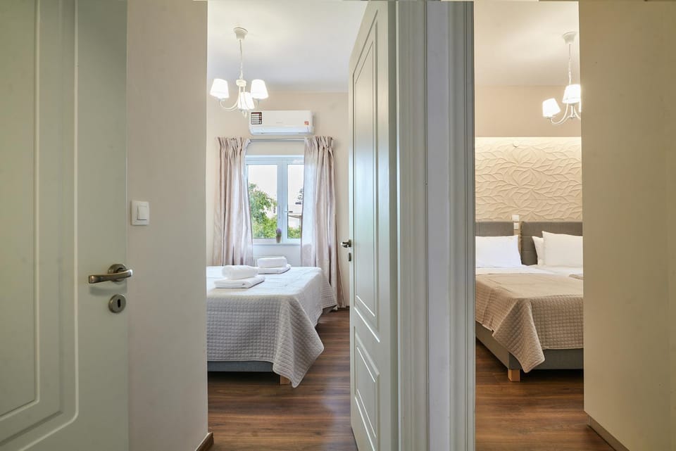 Luxurious house near the sea Apartment in Crete