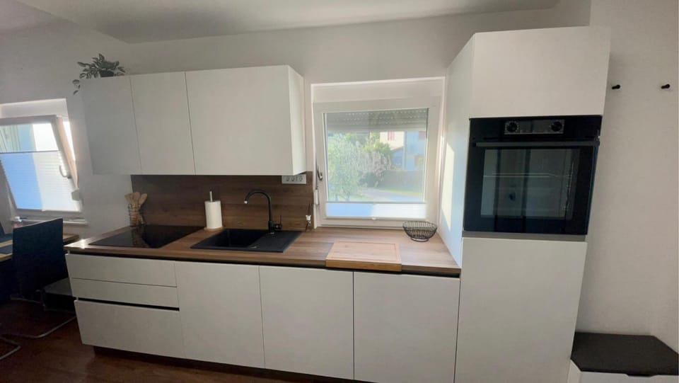 Kitchen or kitchenette, Garden view, Pool view, dishwasher, pet friendly, stove