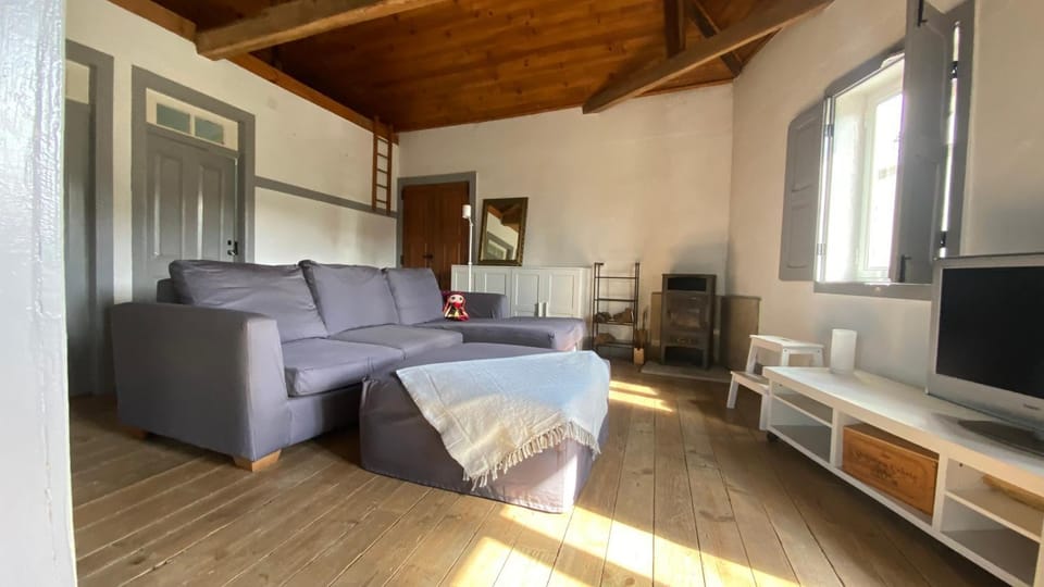 Communal lounge/ TV room, TV and multimedia, Living room