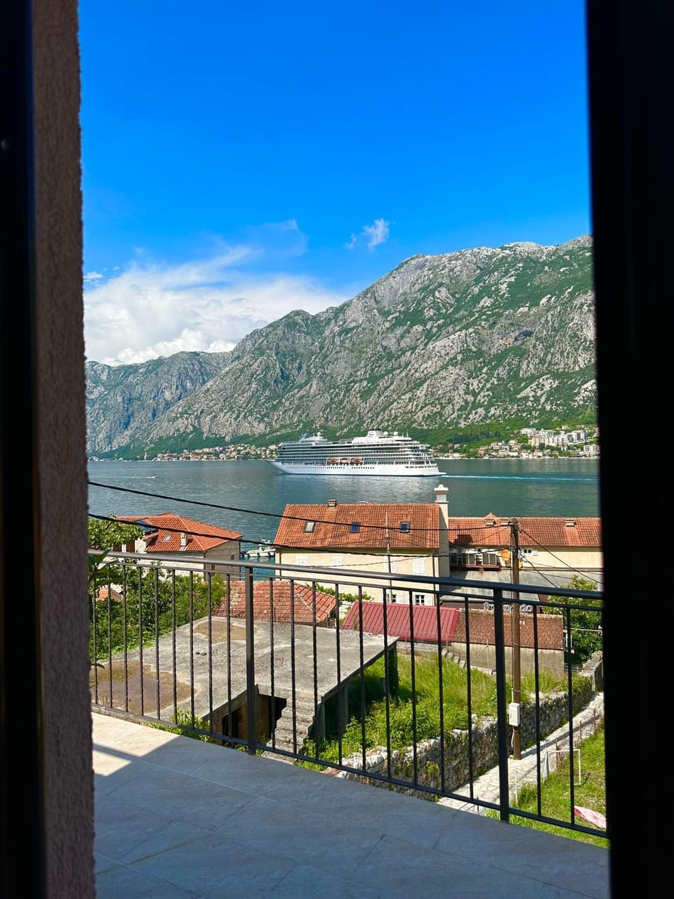 Nearby landmark, Day, Natural landscape, View (from property/room), Balcony/Terrace, Mountain view, Sea view
