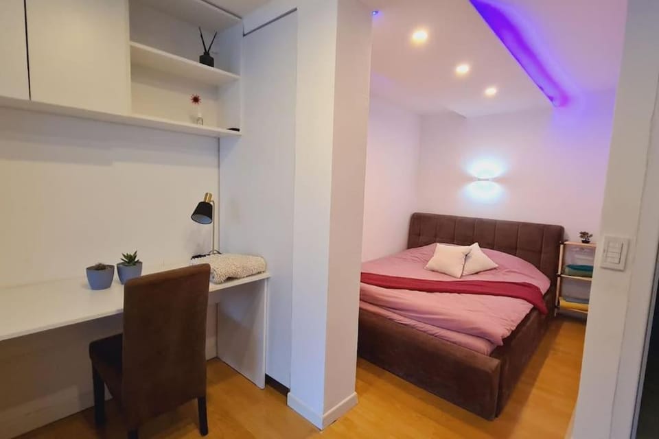 Prishtina's Oasis, CentreAtGrasp Apartment in Serbia