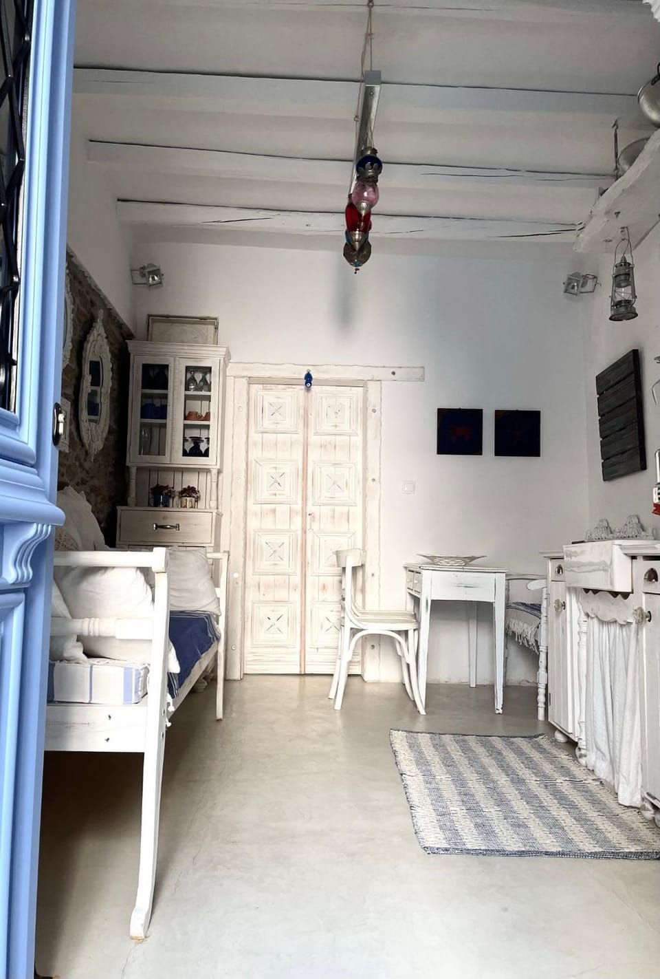 Kitchen or kitchenette, Seating area