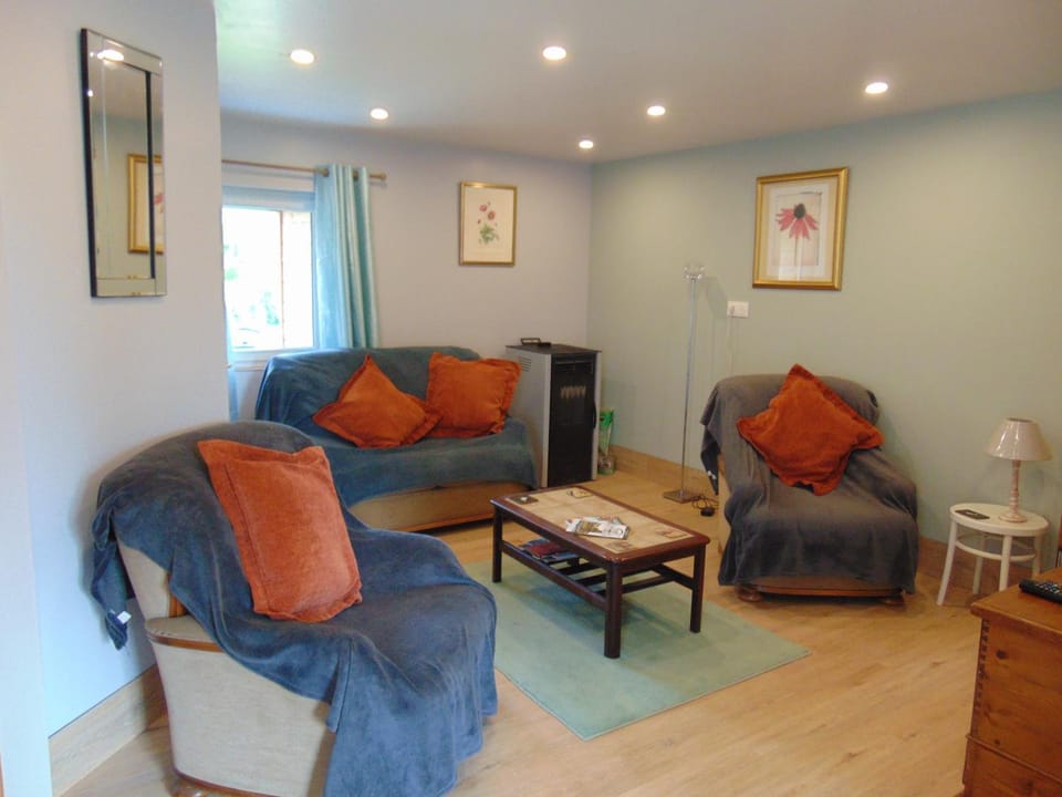 La Vesiniere/BelleFleur gite House in Normandy