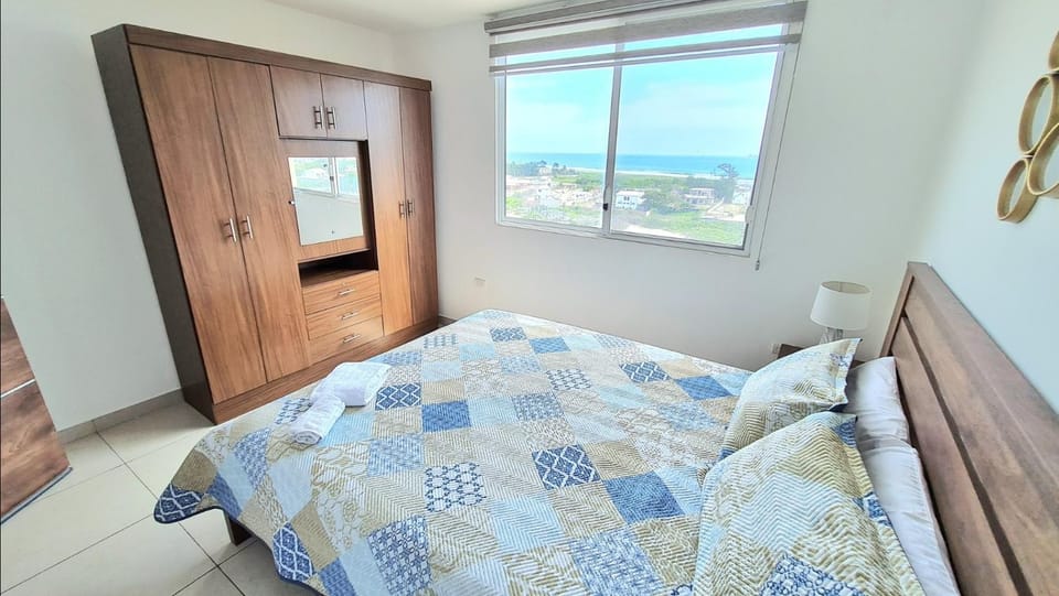 Bed, Natural landscape, Photo of the whole room, Bedroom, Sea view